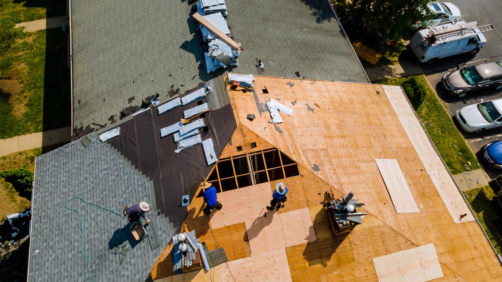 Emergency Roofer in Lawrence, MA